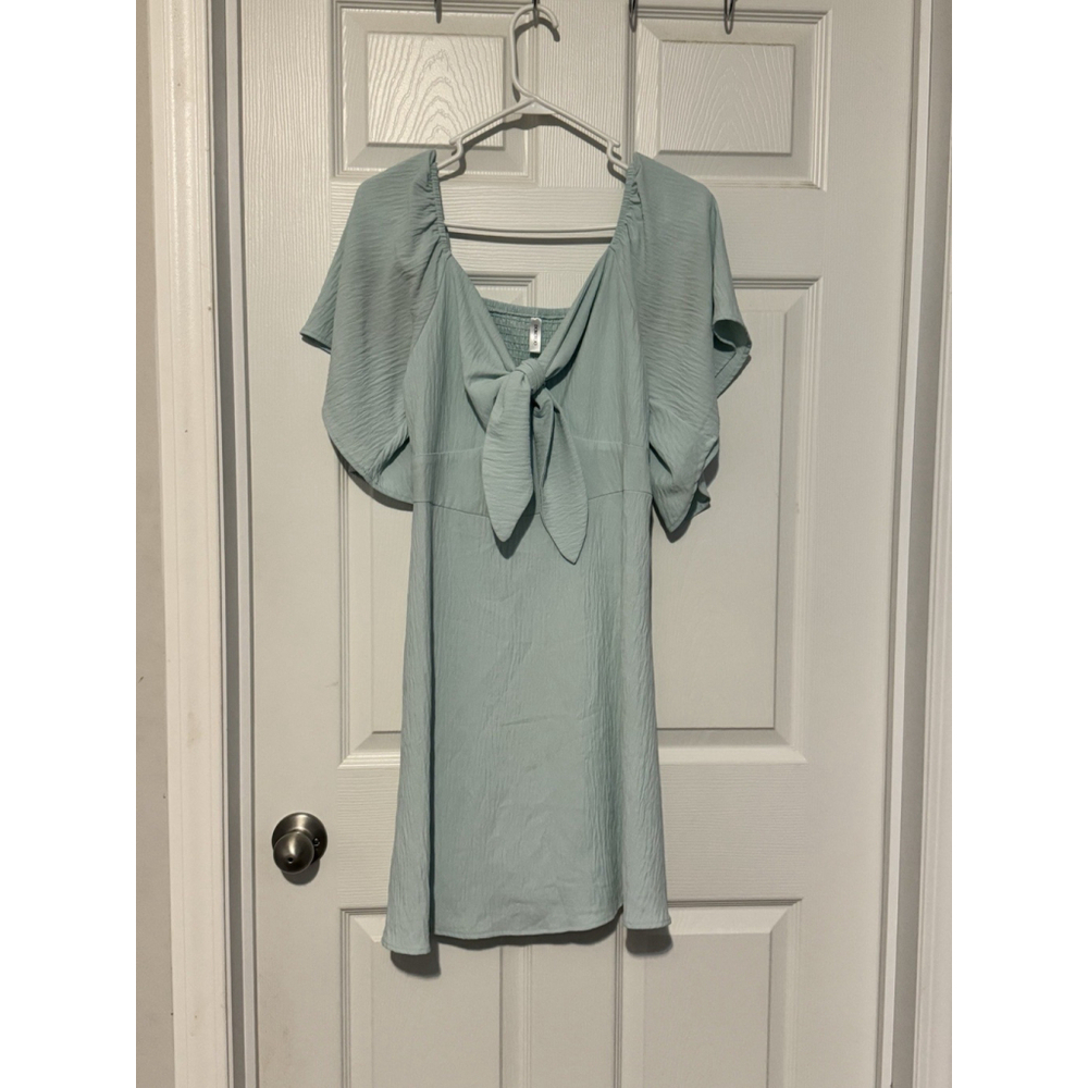 Dokotoo Women's Size Medium front tie mini short sleeve Dress Vacay Cute Summer